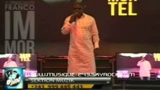 Papa Wemba chante Franco Luambo Makiadi concert quotFranco Limmortelquot [upl. by Eiro856]