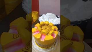 न्यू Look पाइनएप्पल केक डिजाइन🍰🍰cake design viralshorts [upl. by Atoiyanap]