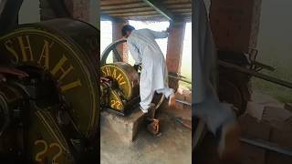 Old biggest power diesel engine started shortvideo shortsfeed engineshorts ytshorts [upl. by Mckee]