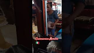 Venta de petates en el mercado Adolfo Lopez Mateos fe Cuernavaca Morelos [upl. by Ahsemo]