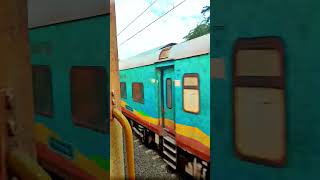 Suparfast Train At Vadodara Railway Station Arrived train indianrailways travel rail railfans [upl. by Tai758]