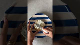 BREAKFAST BAGEL 🥯🥑 easyrecipes healthybreakfast bagelsandwich breakfastbagel wieiad [upl. by Ledba]