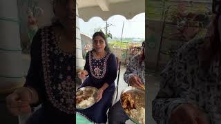 Cauliflower chicken veanna la karigipothundhi 😋 teluguvlogs [upl. by Eadie]