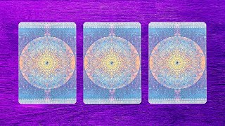 ¿Quién está pensando en ti 🤔 ¿Y qué está pensando😍💜 Tarot interactivo 💜 [upl. by Suzanne]