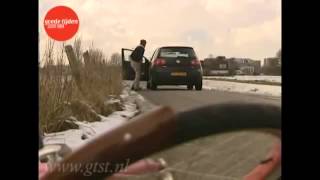 GTST Moment S16 Dennis rijdt Nina aan Part 2 [upl. by Sivie]