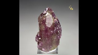 21155  VESUVIANITE var MANGANOAN Jeffrey mine Canada [upl. by Urbana]