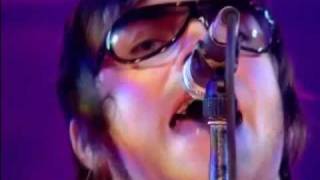 Oasis Acquiesce Live TOTP 2002 [upl. by Kerri547]