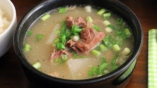 Ox bone soup Seolleongtang 설렁탕 [upl. by Moss]