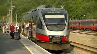 Raumabanen in station Åndalsnes  Raumabanen i Åndalsnes Stasjon  Raumabanen im Bahnhof Åndalsnes [upl. by Nahtannhoj]