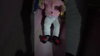 Sarinha escorregando sozinha 😲 shorts fy fypシ゚viral funny fyp viralvideo [upl. by Birdella220]