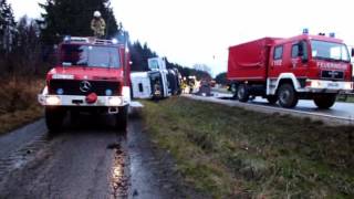 Möbeltransporter kippt bei Stadtkyll in den Graben [upl. by Vikky592]