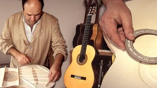 GUITARRA CLÁSICA artesana Fabricación en el taller de una familia de guitarreros  Documental [upl. by Letsirk350]