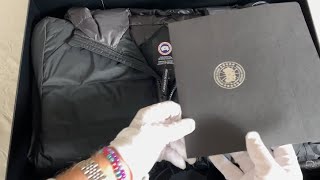 Canada Goose Lodge Hoody  4K Unboxing [upl. by Amory316]