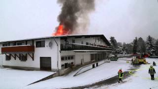 Großbrand in Wohn und Geschäftshaus in Schwandorf [upl. by Yrellav]