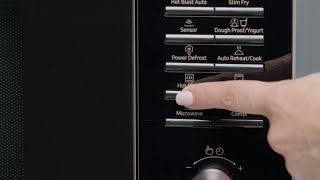 Te lo spiega Samsung come cucinare con il microonde Hotblast™ [upl. by Jehial115]