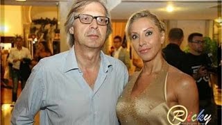 Vittorio Sgarbi con Nadia Mori pittrice e designer al Festival del Cinema Grafiche hotel Excelsior [upl. by Zzahc563]