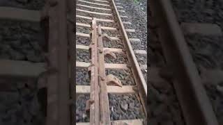 Indian railway track pr ye kya Jaa Raha haitrainenginetrandingviralvideo [upl. by Melisande566]