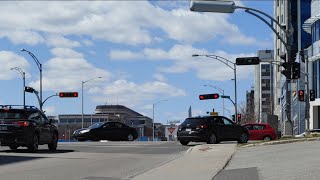 Right Turn Overlap amp Split Phasing at Rte de IEglise amp Blvd Laurier in Quebec City [upl. by Gabrielson]