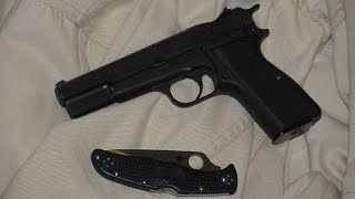 Browning Hi Power Mk II 9 MM [upl. by Phira]