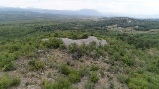 ILIRSKIM TRAGOVIMA  Ilirska gradina Zidak  Lokve Dubravska visoravan [upl. by Lamonica]