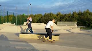 Broadbridge heath skatepark line skateboarding sk8 fs180 skatepark [upl. by Bacon]