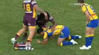 Moimoi Vs Hunt Fuifui Moimoi Big run over Karmichael Hunt [upl. by Eanahs]