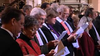 Gemeinde und Orgel EG 780 quotAn einen Gott nur glauben wirquot [upl. by Odarnoc85]