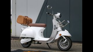 Artisan EV2000R Electric Scooter in White [upl. by Naujid565]