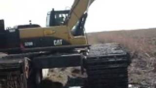 Cat 320 Long Reach Amphibious Excavator with 36 in U ditcher [upl. by Hally963]