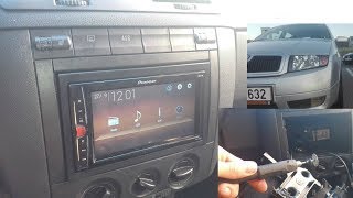 Fabia 2din rádio PIONEER MVH A100V video za jízdy [upl. by Gnouv]