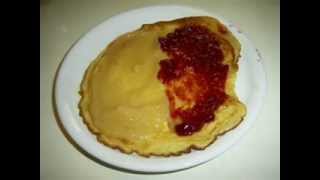 Wie man einen Pfannkuchen macht How To Make A Pancake [upl. by Medarda]