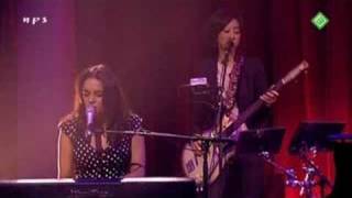 09 Norah Jones  Rosies lullaby live in Amsterdam [upl. by Einnij258]