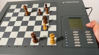 🟡 RadioShack Champion 2250XL vs Chess Genius Exclusive  Gadgetify [upl. by Eitak245]