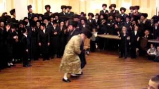 kosson rebbe dancing mitzva tanz at his sons wedding part 4 [upl. by Eveineg]