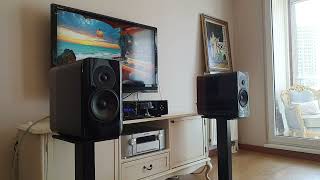 Q ACOUSTİCS CONCEPT 300  ELECTROCOMPANİET ECİ 6D [upl. by Zeni961]