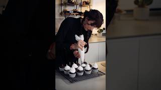 Hi Hat Cupcakes mit Marshmallow Creme amp dunkler Schokolade halloween wednesday [upl. by Bergess]