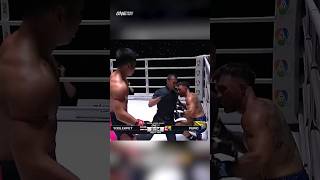 Tuyệt chiêu Yodlekpet hạ knock out Dennis Puric short [upl. by Zaneski]