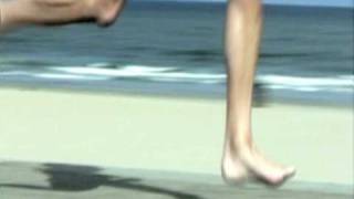 Jacky Posecoach Nederland Slowmo Barefootrunning Natural running [upl. by Heinrik683]