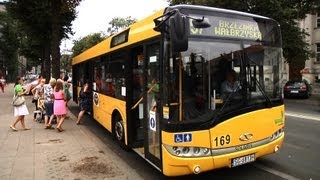 Kobieta za kierownicą autobusu dzisiaj już nie dziwi [upl. by Ahsatsan]