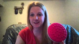 Cellulite Massager Brush Mitt Review [upl. by Kathye123]