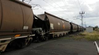 4K Queensland Rail Aurizon class 3800 long coal train Blackwater [upl. by Nospmis933]