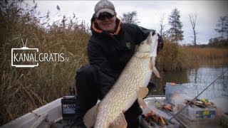 Pike 28lbs 9oz Surface Attack caught on film [upl. by Aciretahs]