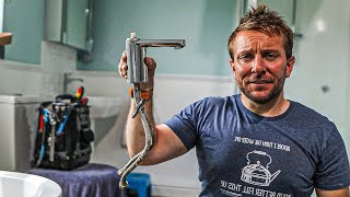 HOW TO CHANGE OR REPLACE SINGLE BATHROOM BASIN TAP [upl. by Roee]