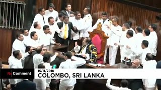 Grande rissa al parlamento dello Sri Lanka [upl. by Dasteel594]