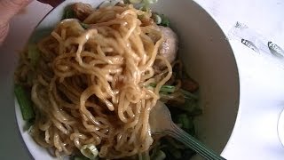 Jakarta Street Food 349 Jakartan Yamin Noodles Mie Yamin Betawi by Mie Ayam Jawawi Bang Ule [upl. by Kawasaki511]