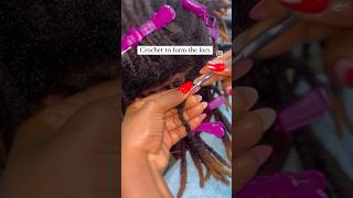 Crochet Maintenance XX Comb twisting…locs crochet locstyles locsjourney [upl. by Seale]