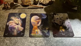 Quest ce que cette personne vous cache  tirage du tarot intuitive [upl. by Jourdan312]