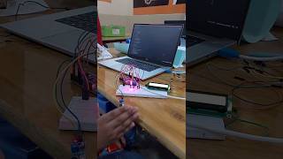 Arduino projects IR sensor arduinoprojectelectronicyoutubeshortsengineering [upl. by Tyler]