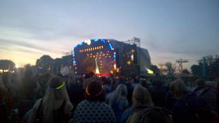 Coldplay live 2016 The scientist  Powderham Castle Big Weekend [upl. by Luapsemaj]