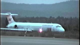 Watch the last landing at Oslo Fornebu Airport  Oct 7 1998 [upl. by Luapnaes599]